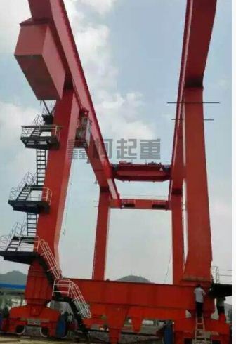 抓斗起重機(jī)使用受到哪些因素影響