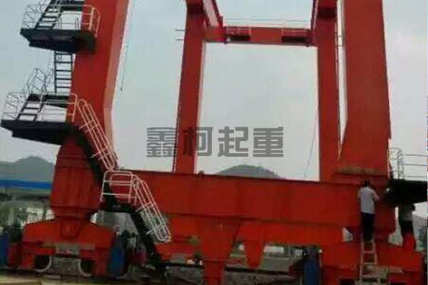 造成起重機(jī)事故的因素有哪些?,