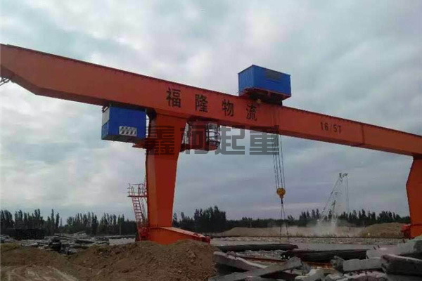 起重機(jī)的吊鉤應(yīng)該注意哪些